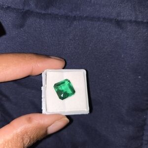 Natural Tsavorite Garnet Gemstone